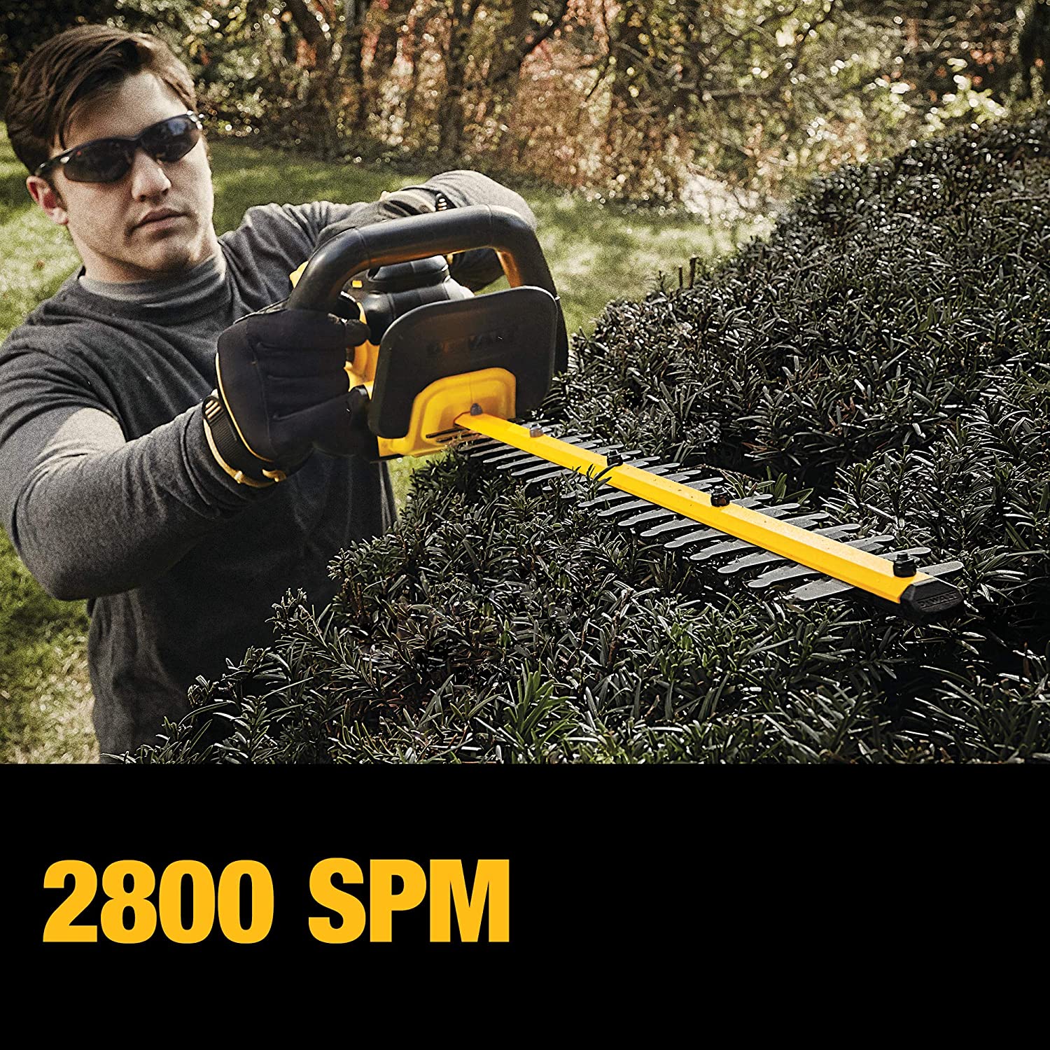 Cortador de cerca viva sem fio DEWALT 20V MAX, 5,0 AH, 22 polegadas (DCHT820P1)