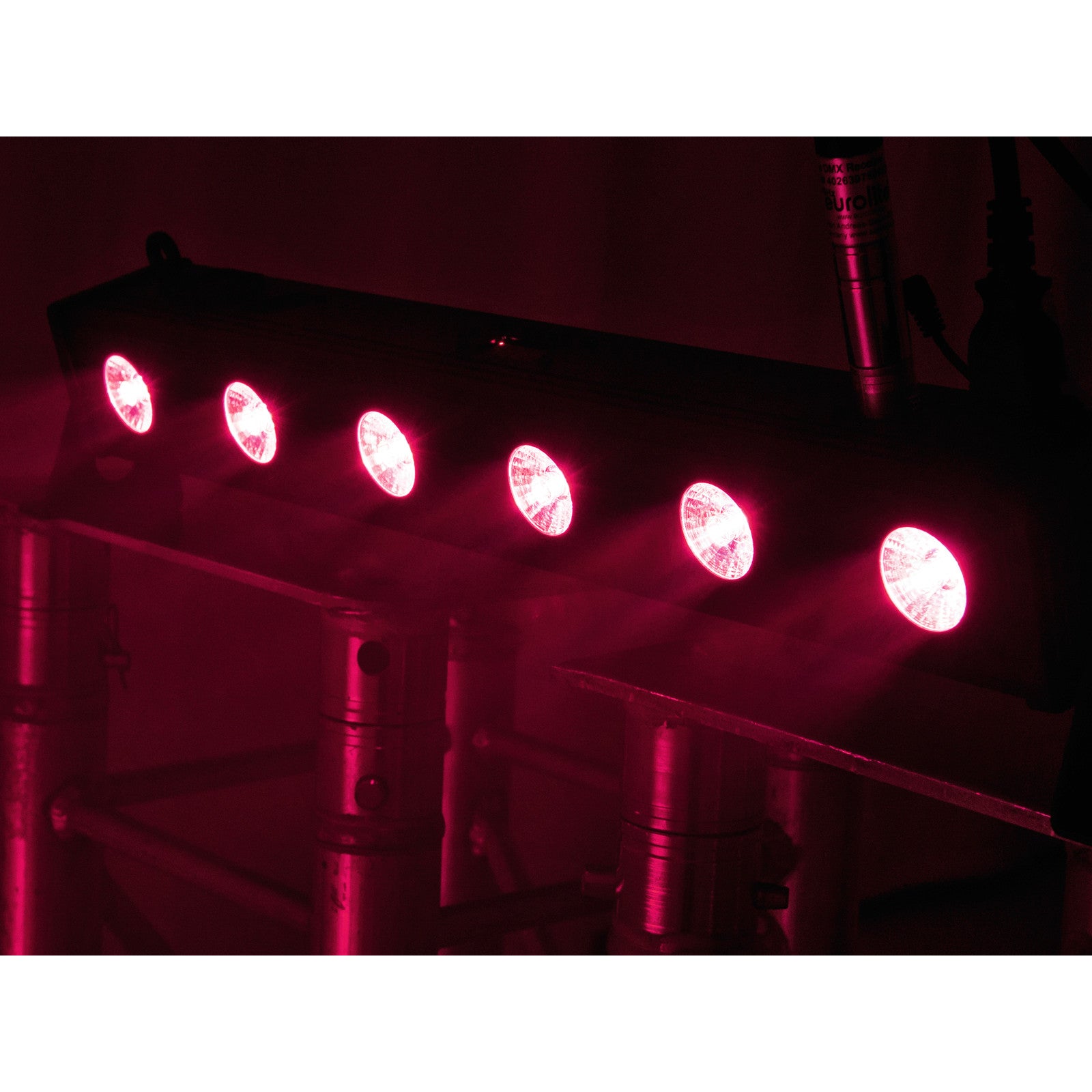 Eurolite LED BAR-6 QCL RGBW Bar