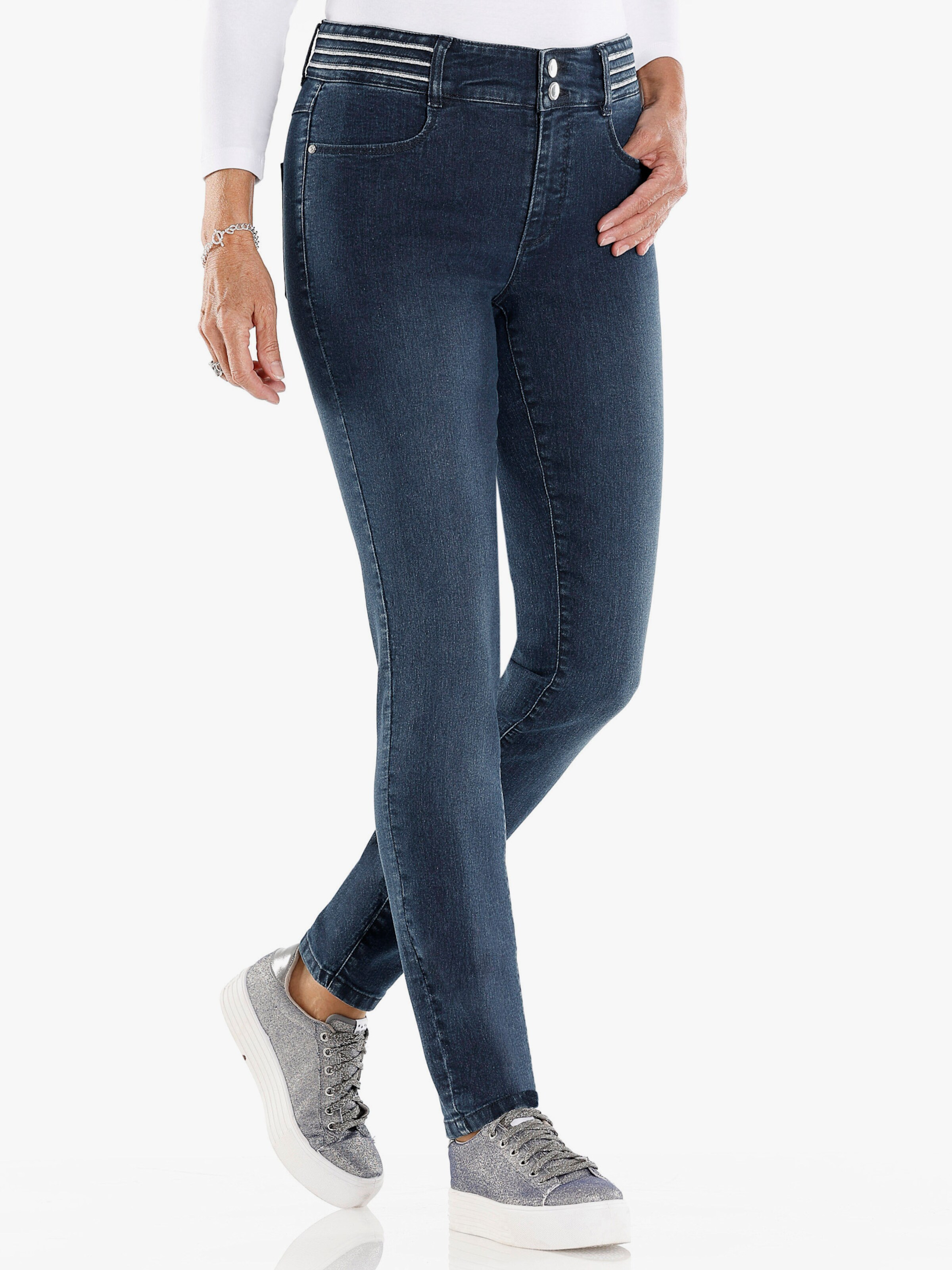 Jeans mit verziertem Bund