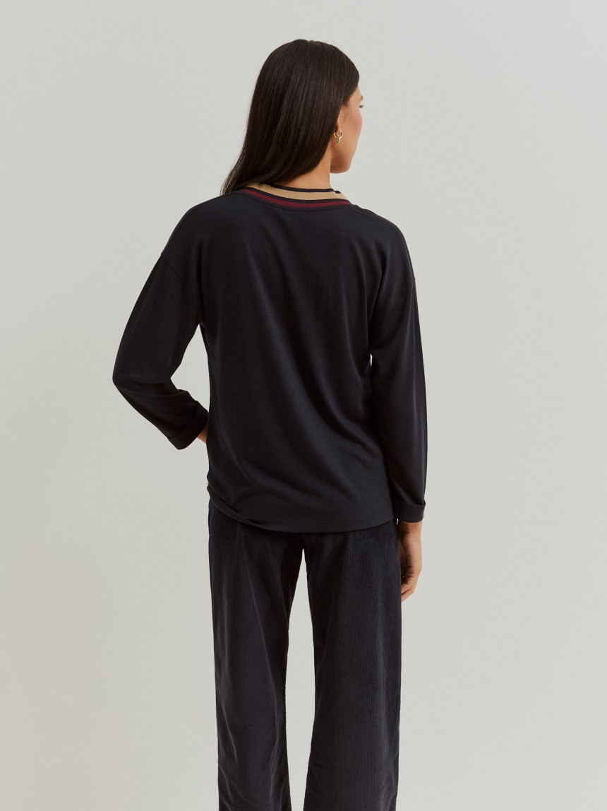 Camisola liocel e algodão decote em V