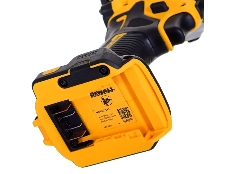 DeWALT DCF850P2T-QW, 3250 rpm, 475 W, 18 V, 5 At, 200 mm, 900 g