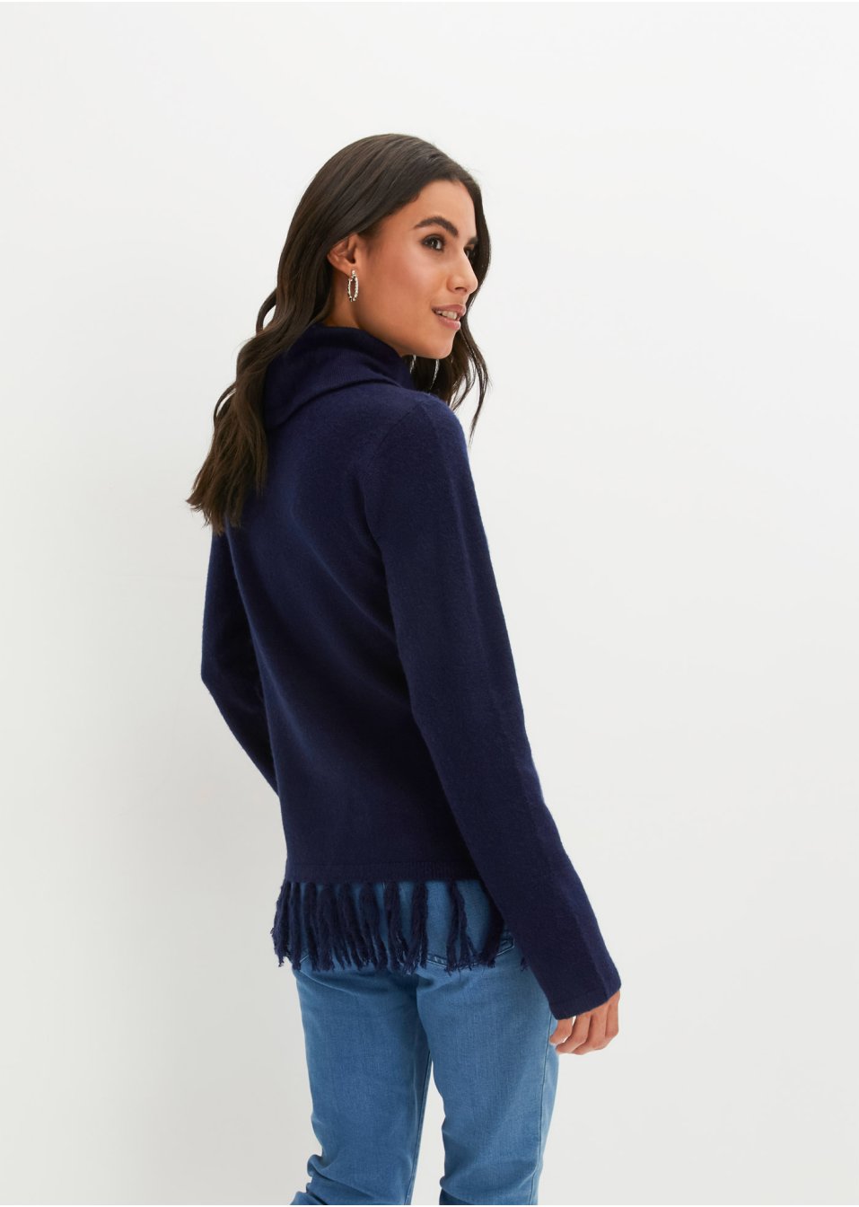Pull col roulé à franges
