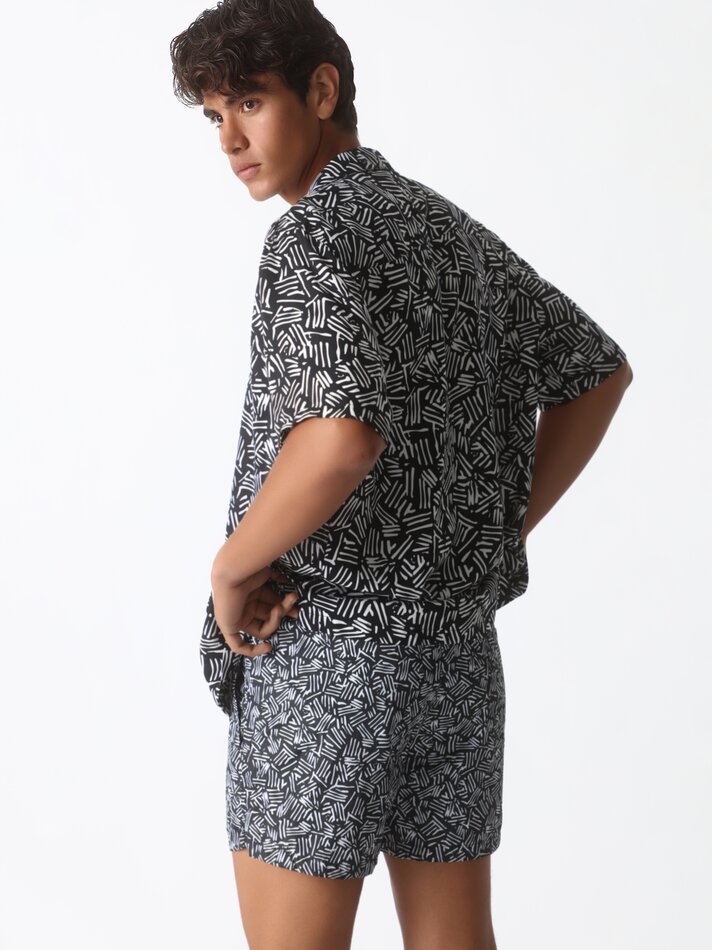 Maiô estampado - Preto