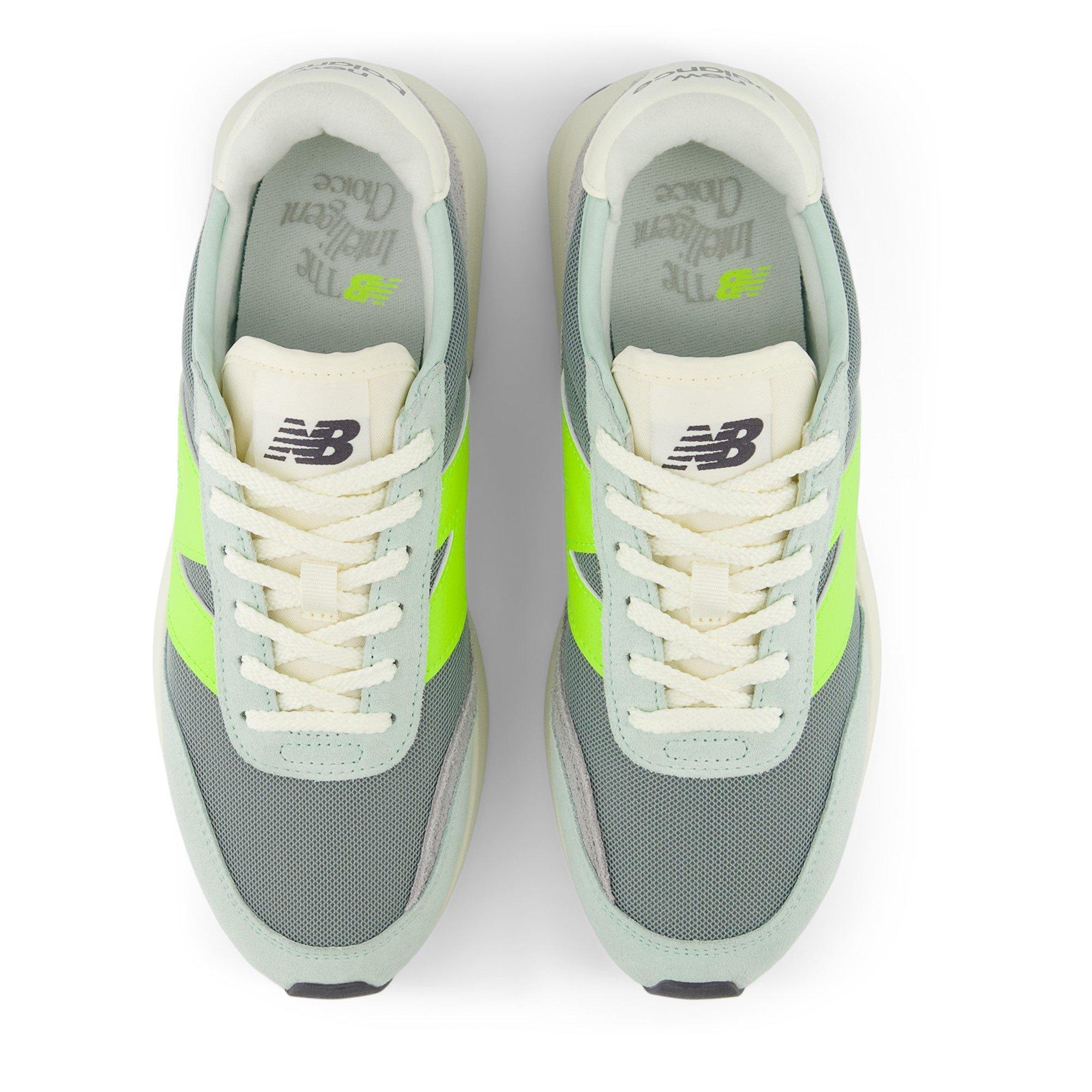 New Balance 370