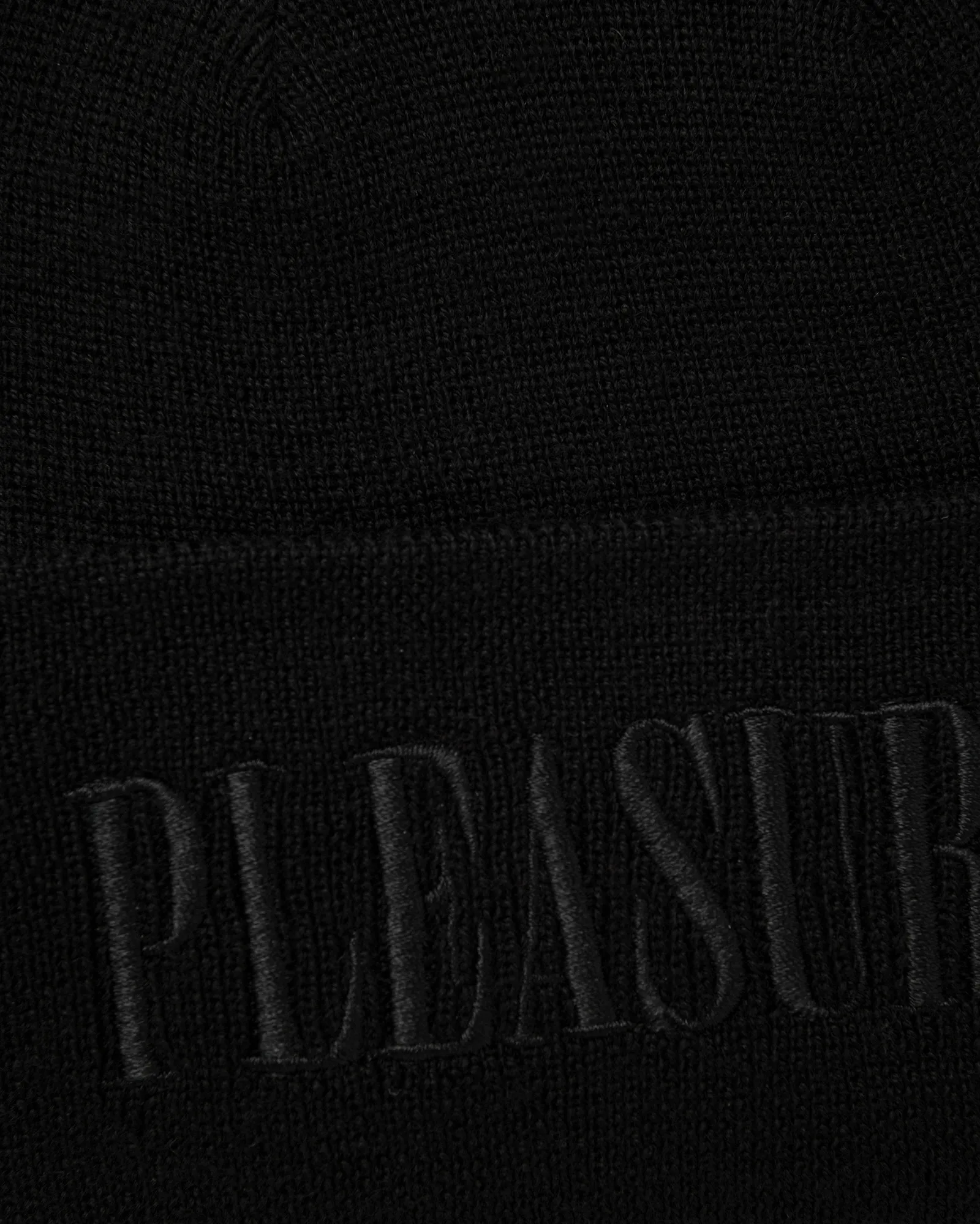 Moose Knuckles X PLEASURES BEANIE