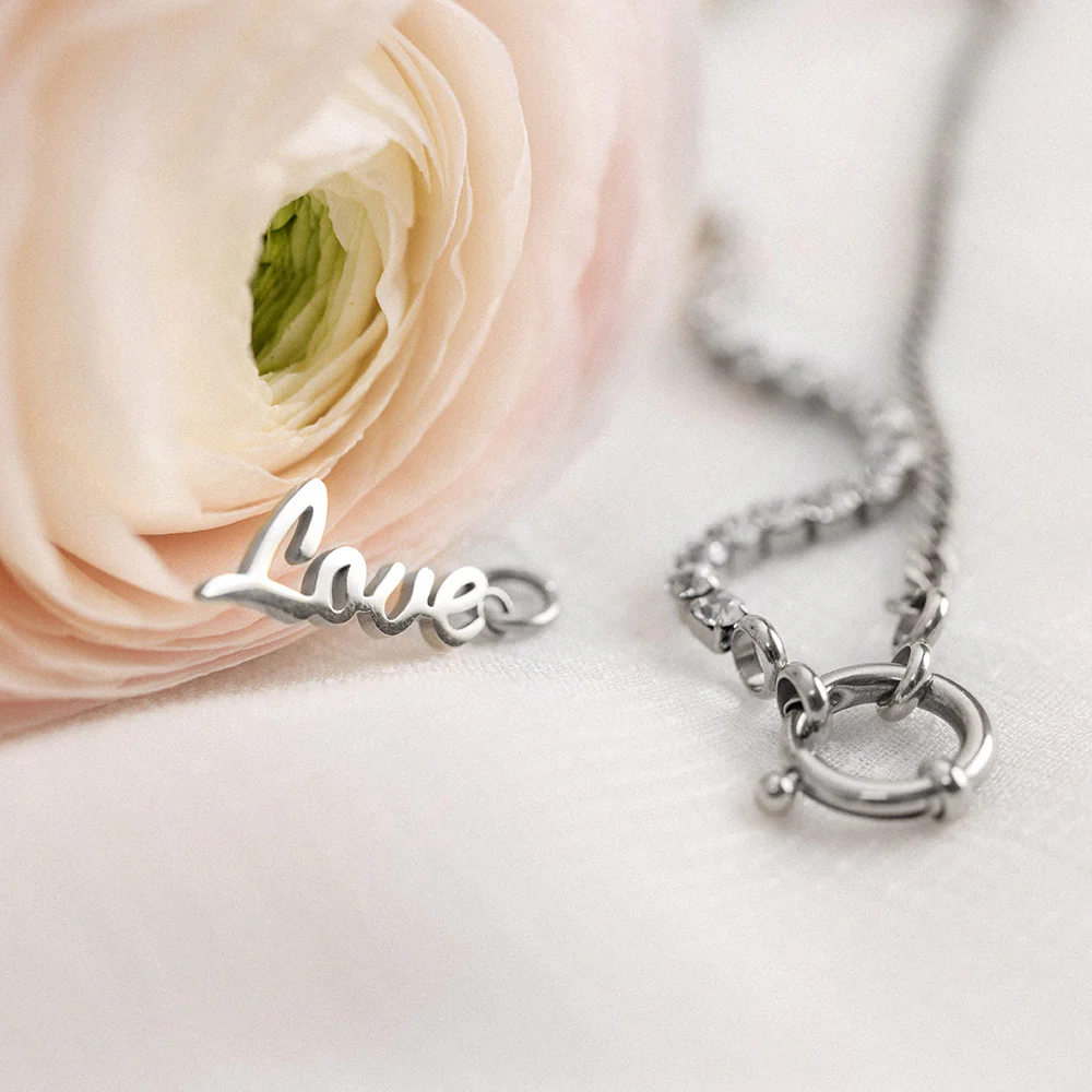 Love Charm - PURELEI
