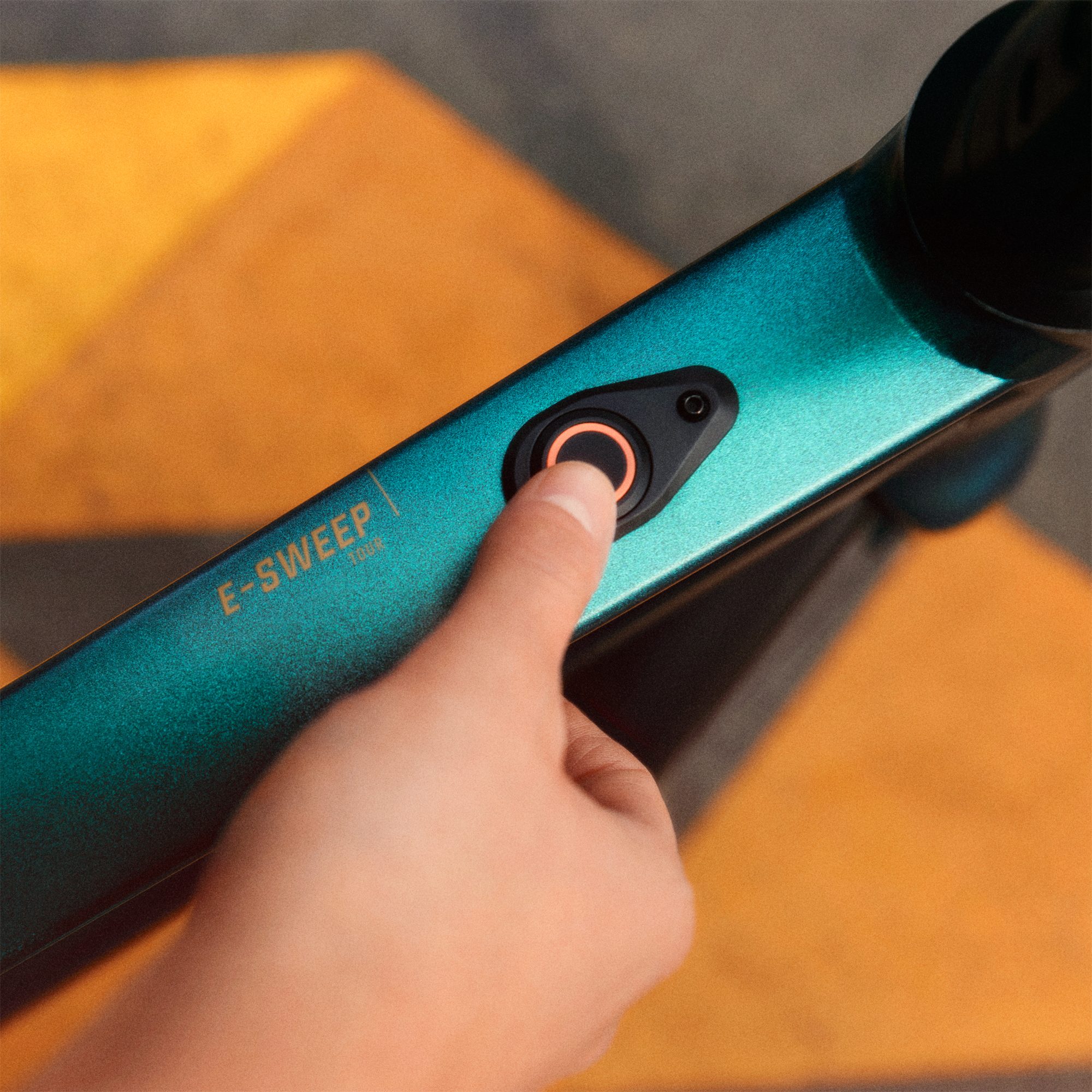 Bergamont E-Sweep Tour Urban E-Bike matt dark green
