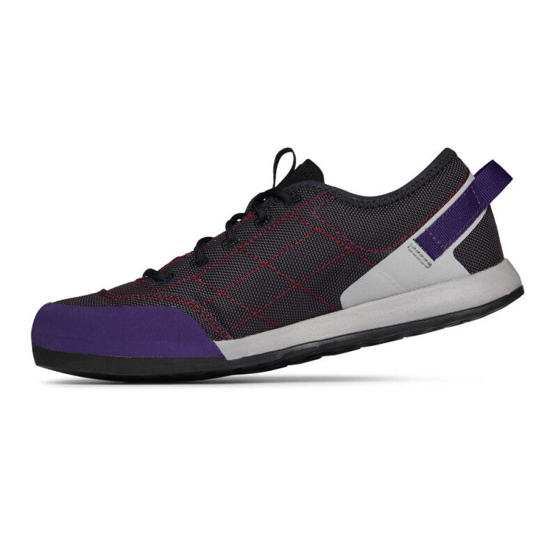 Circuit 2 - Chaussures approche femme