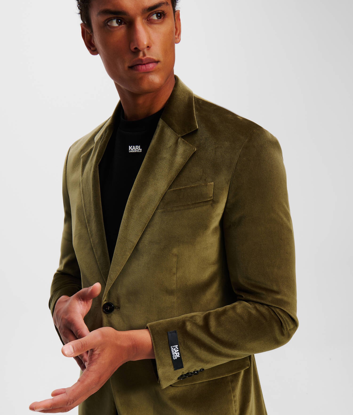 VESTE HABILLÉE