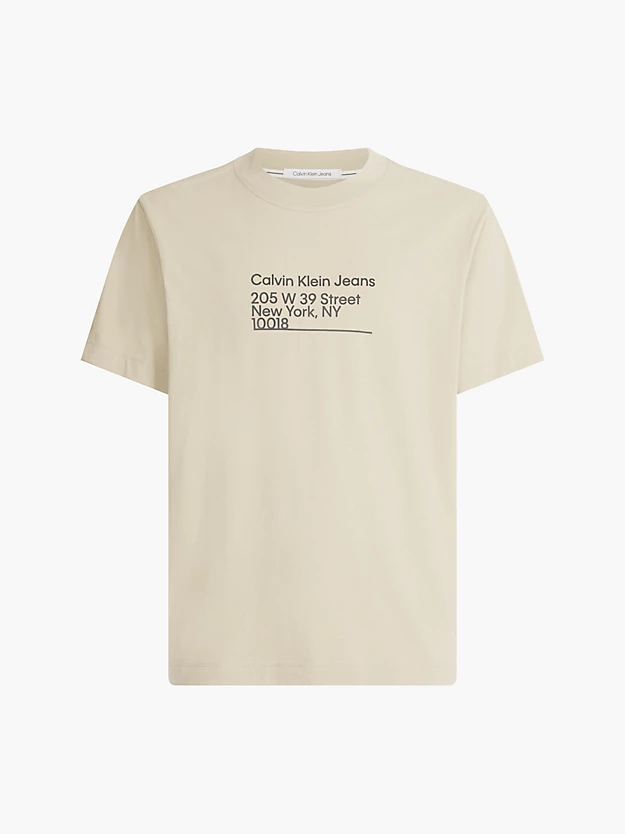 Camiseta de algodão orgânico com modelagem relaxada