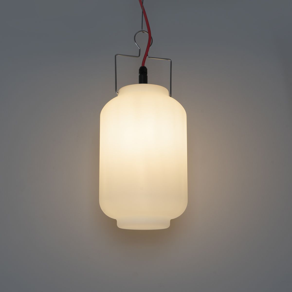 Buiten hanglamp wit 20 cm met rode stekker IP44 - Pion