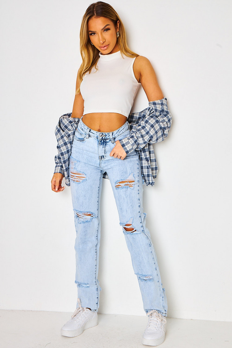 Jeans bleu ciel déchiré coupe droite
