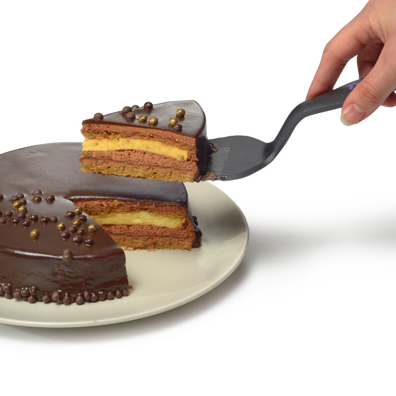 Torten- und Kuchenset (3) Der Tortenbehälter mit dem Twist mit Tortenheber und Schneidunterlage - überall Kuchengenuss