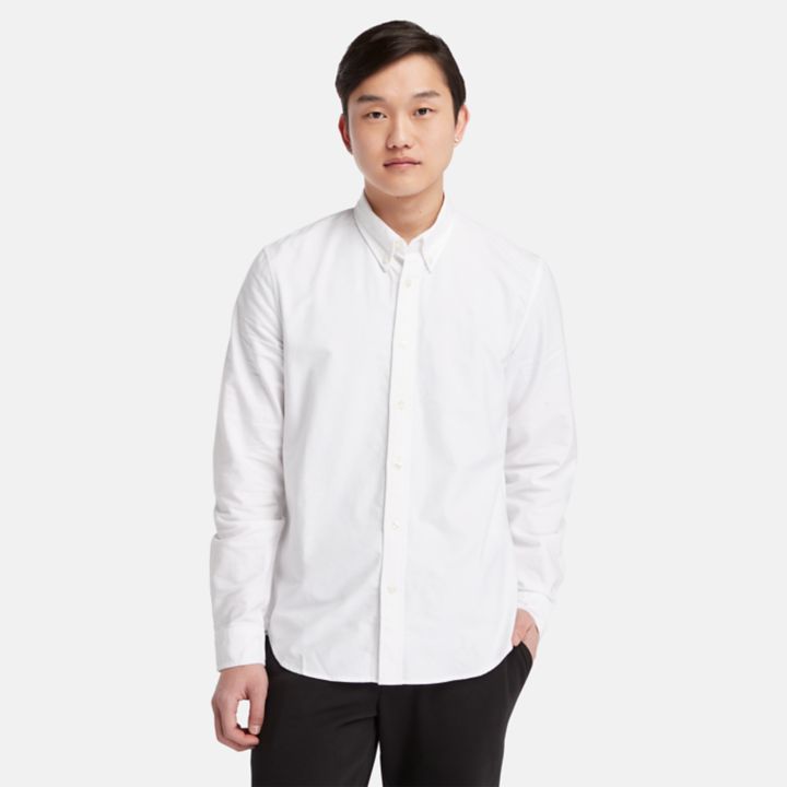 Camisa Oxford de manga comprida para homem, na cor branca.