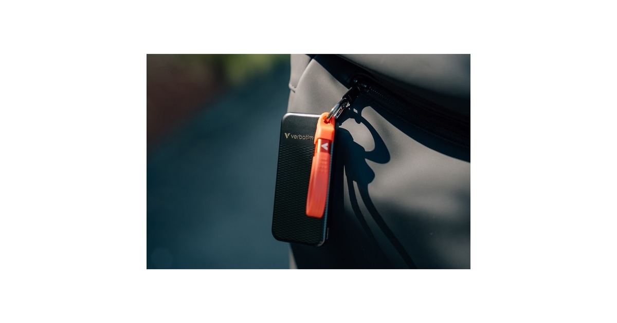 VerbatimPocket 2 TB externe SSD  (Zwart/rood, USB-C 3.2 Gen 2 (10 Gbit/s), Incl. met sleutelhanger en kabelbevestiging)