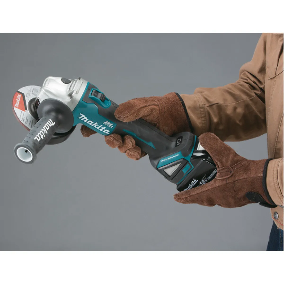 Makita DGA506ZJ