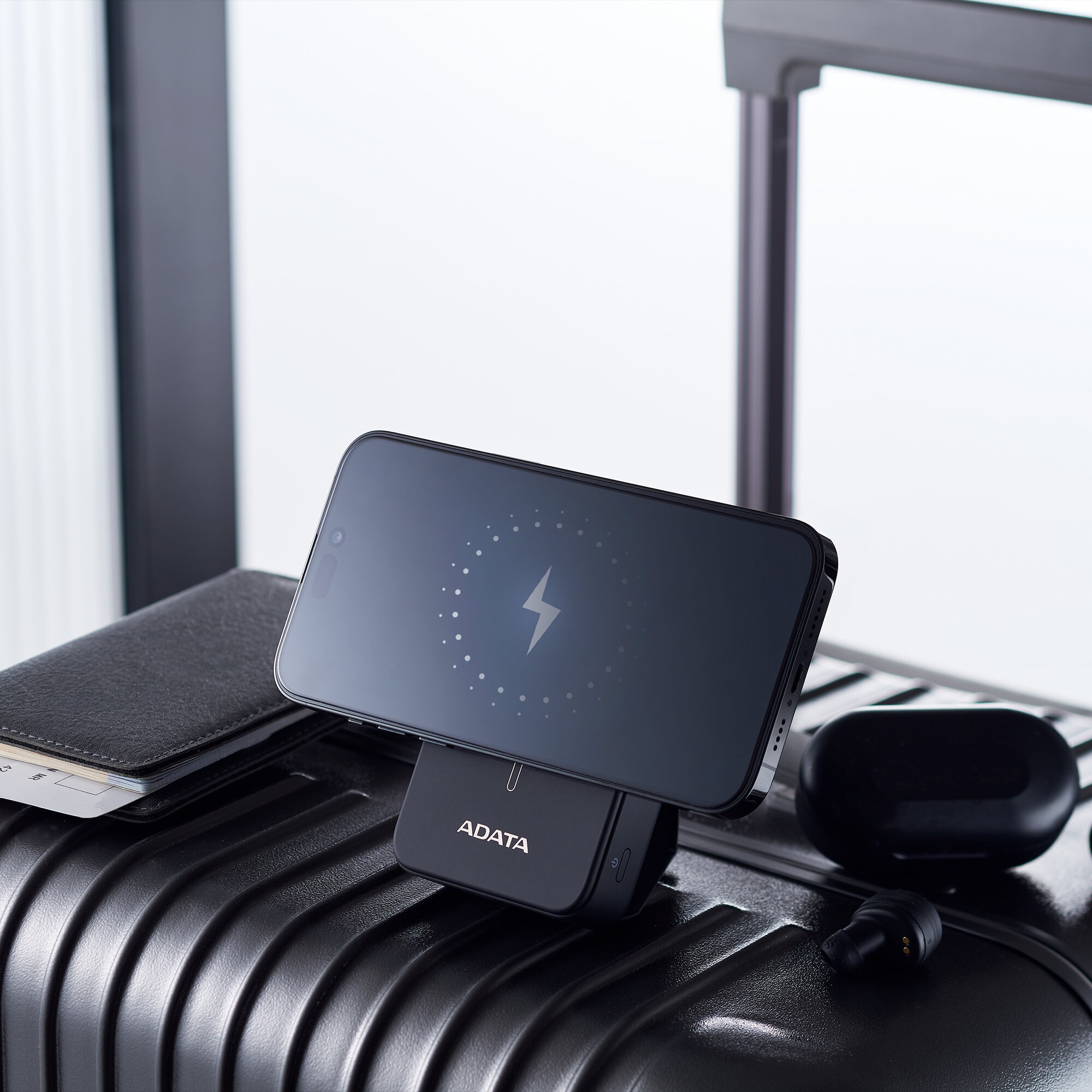 ADATA R100 Magnetic Power Bank<br>10 000 mAh