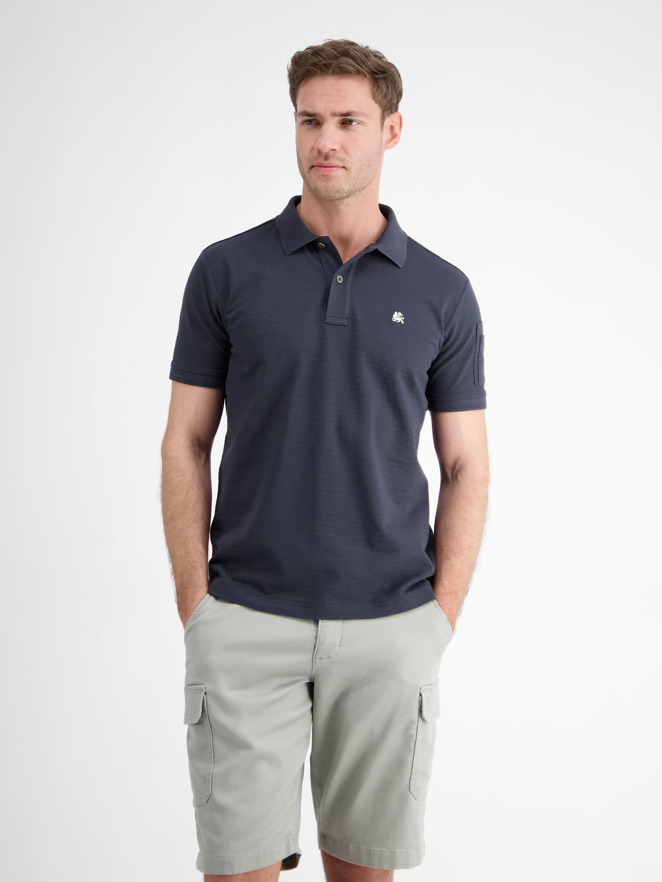 Herren Poloshirt, tonal gestreift