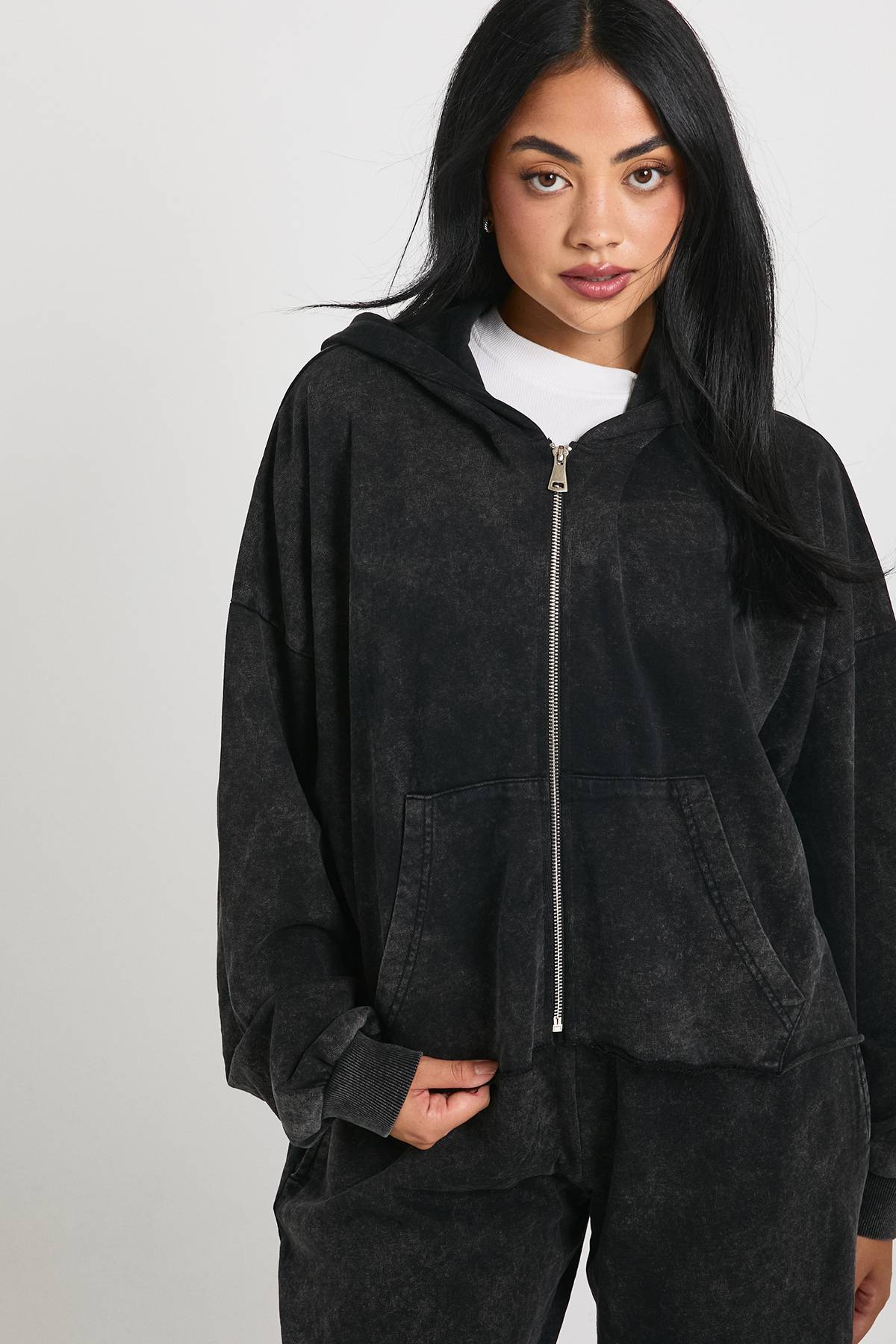 boohoo Ensemble De Jogging Jambe Droite Délavé À Ourlets Usés