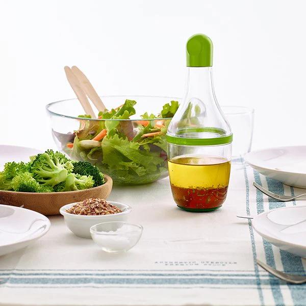 Shaker à vinaigrette vert Lékué