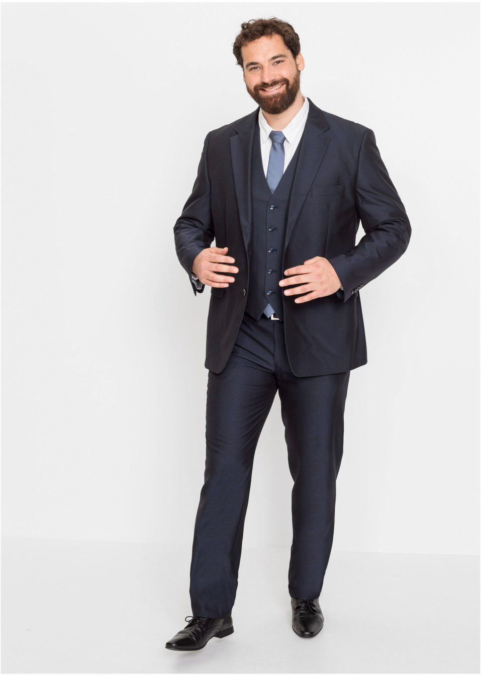 Costume 4 pièces : veste, pantalon, gilet, cravate