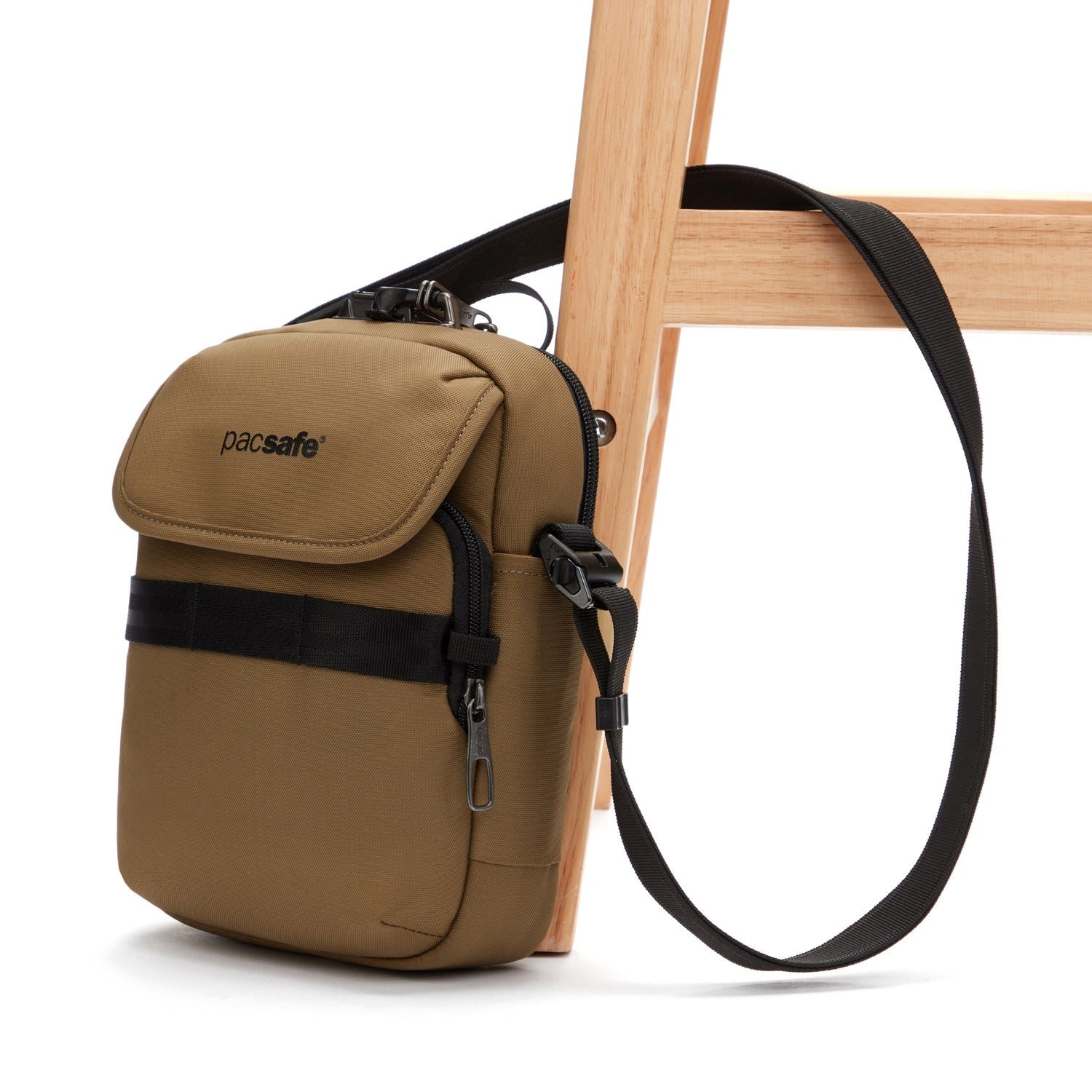 Pacsafe Metrosafe X Anti-Theft Compact Crossbody tan