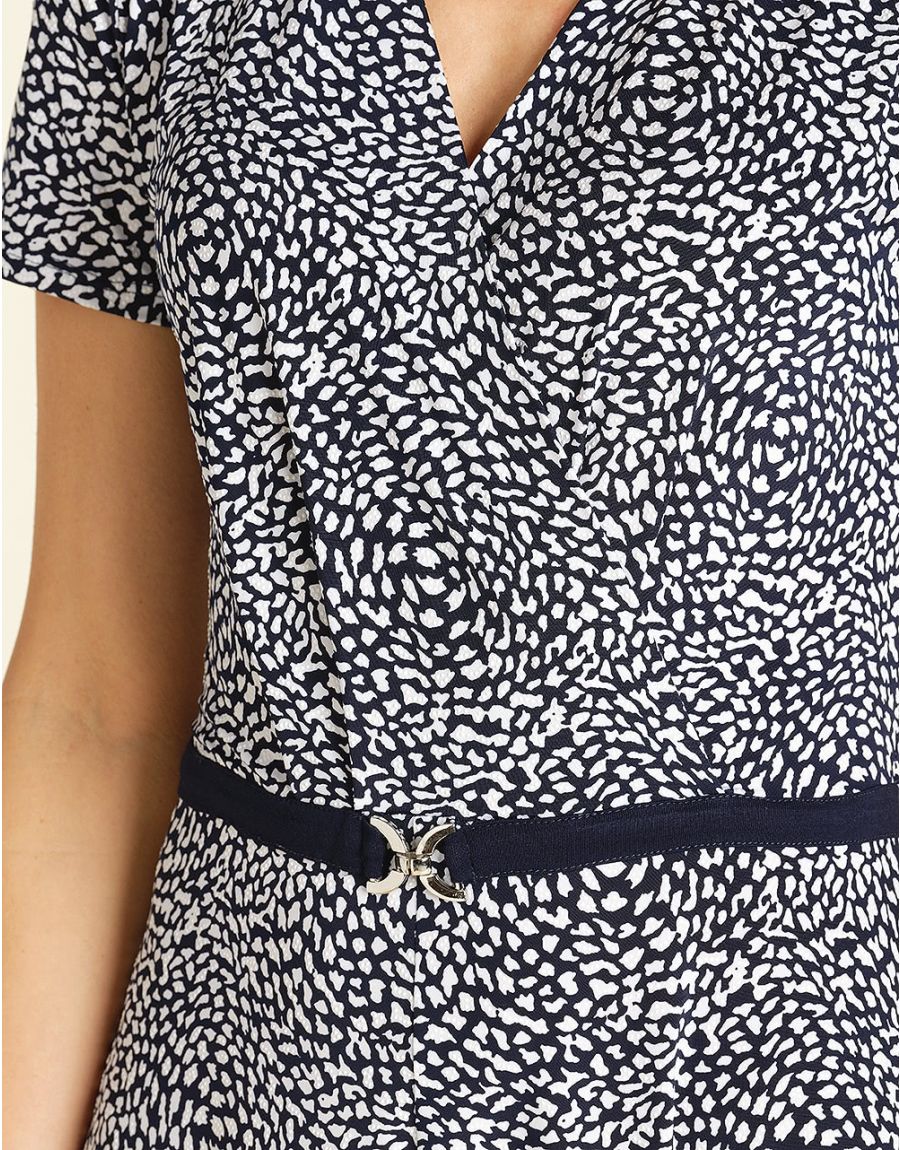 Robe cache coeur bleue