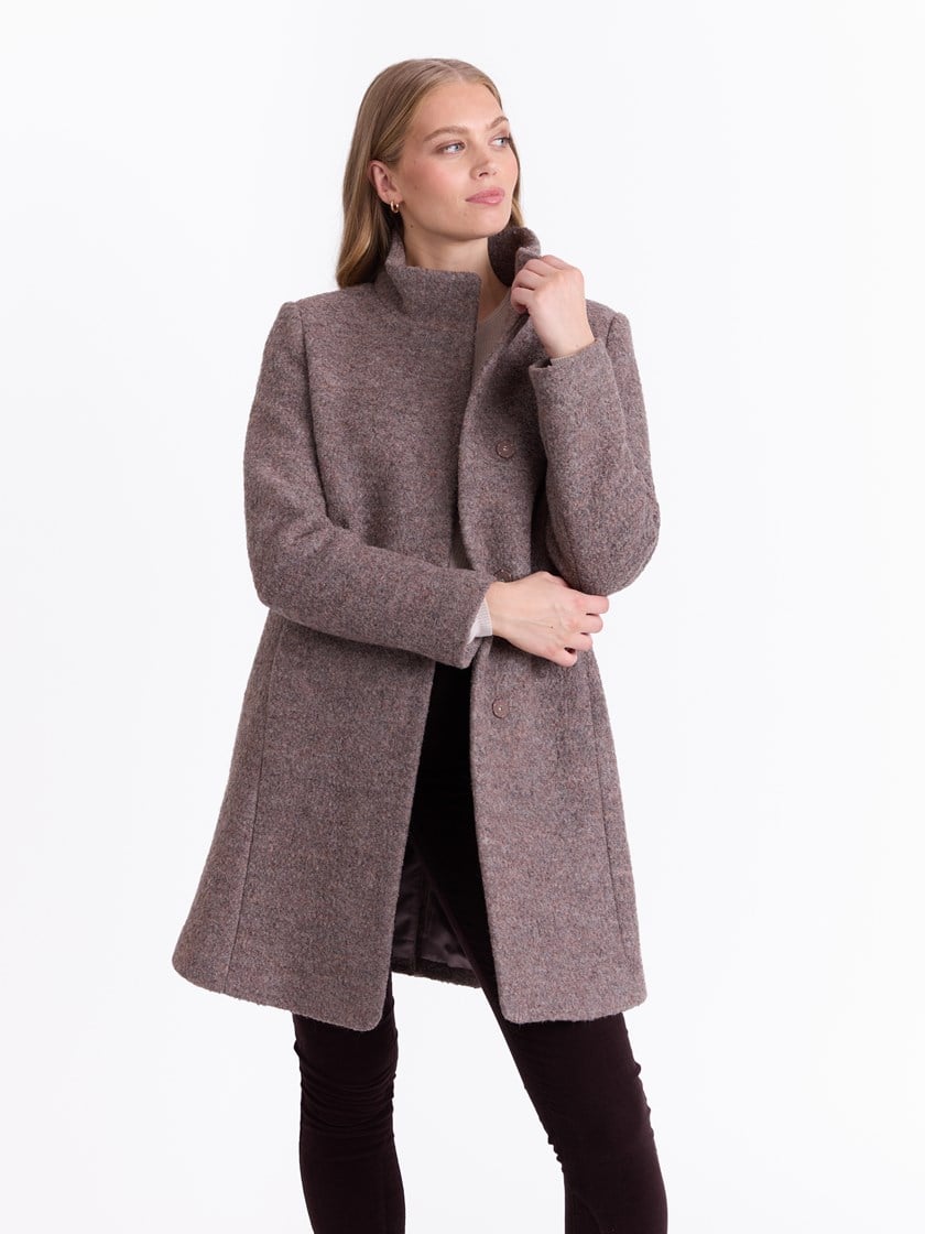 Marita boucle kåpe Walnut