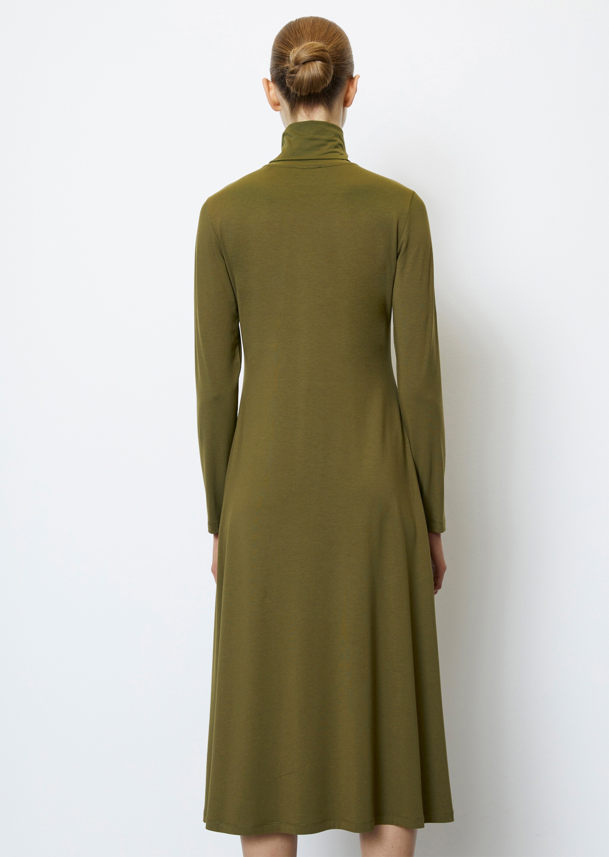 Jersey-Rollkragenkleid fitted mit TENCEL™ Modal