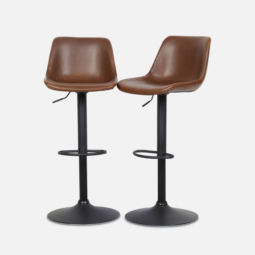 Lot de 2 tabourets de bar réglables - noah - simili cuir marron - hauteur réglable 60.5/81.5cm. Repose-pieds