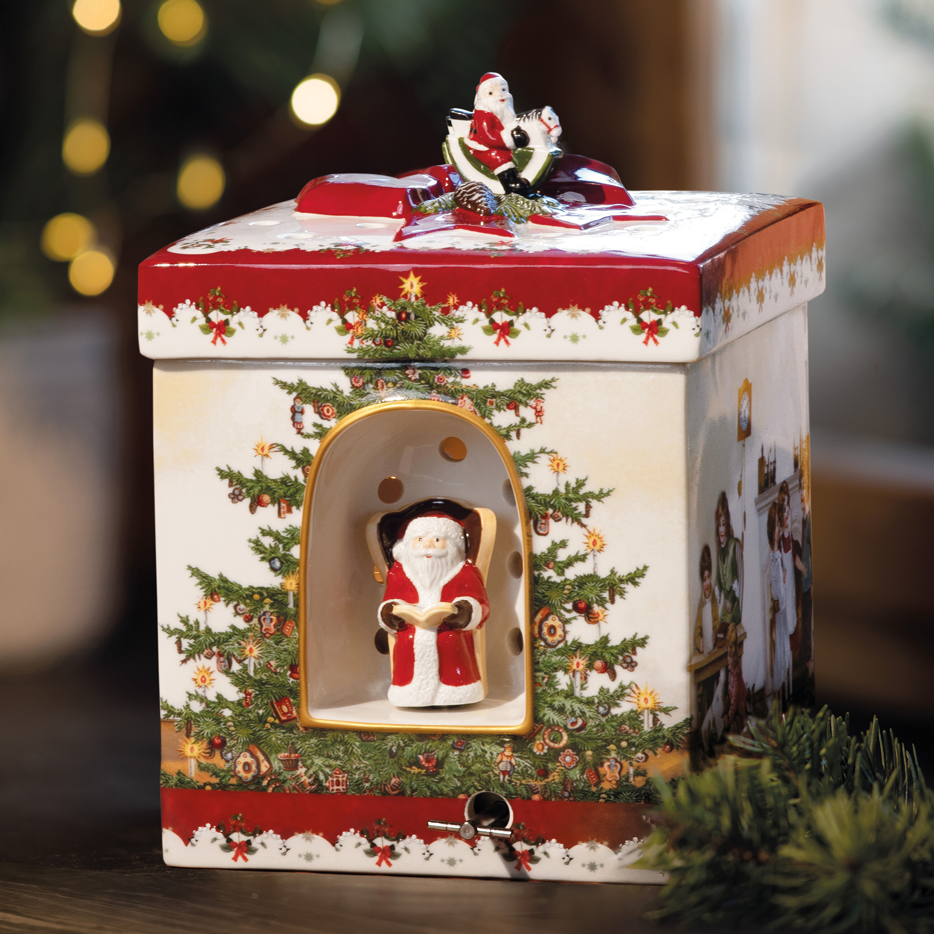 Christmas Toy's Christmas music box Multi-colored, 6.7'' x 6.7'' x 8.5''