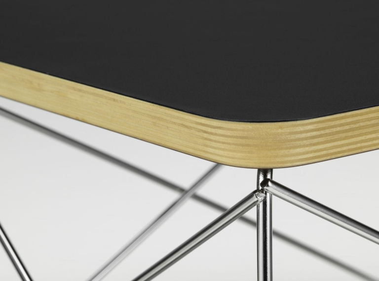 Vitra Occasional LTR salontafel chrome onderstel HPL Black