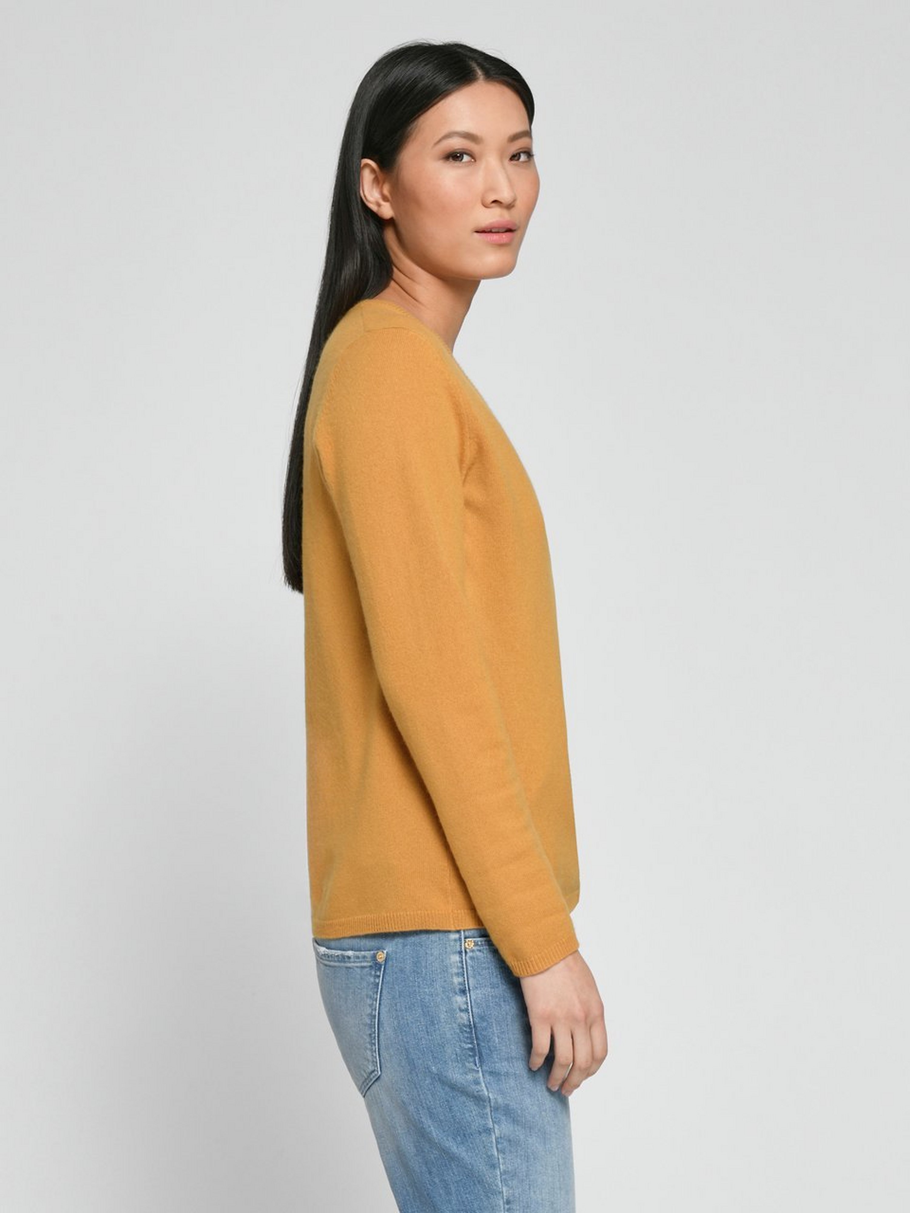 Strickjacke mit tiefem V-Ausschnitt