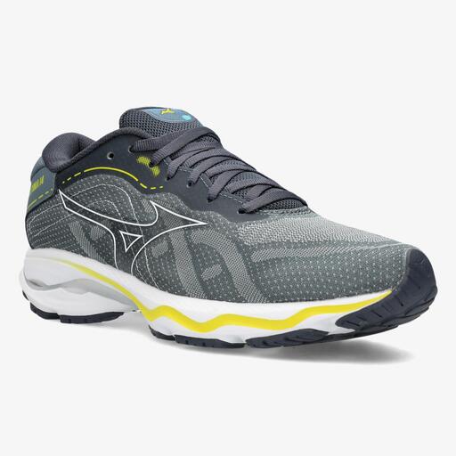 Mizuno Wave Ultima 14
