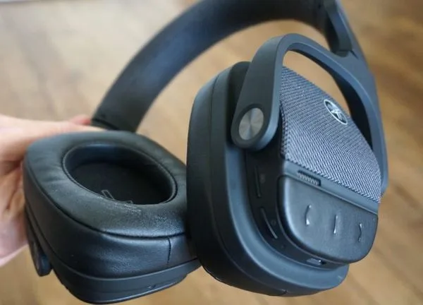 Yamaha YH-L700A Casques Bluetooth