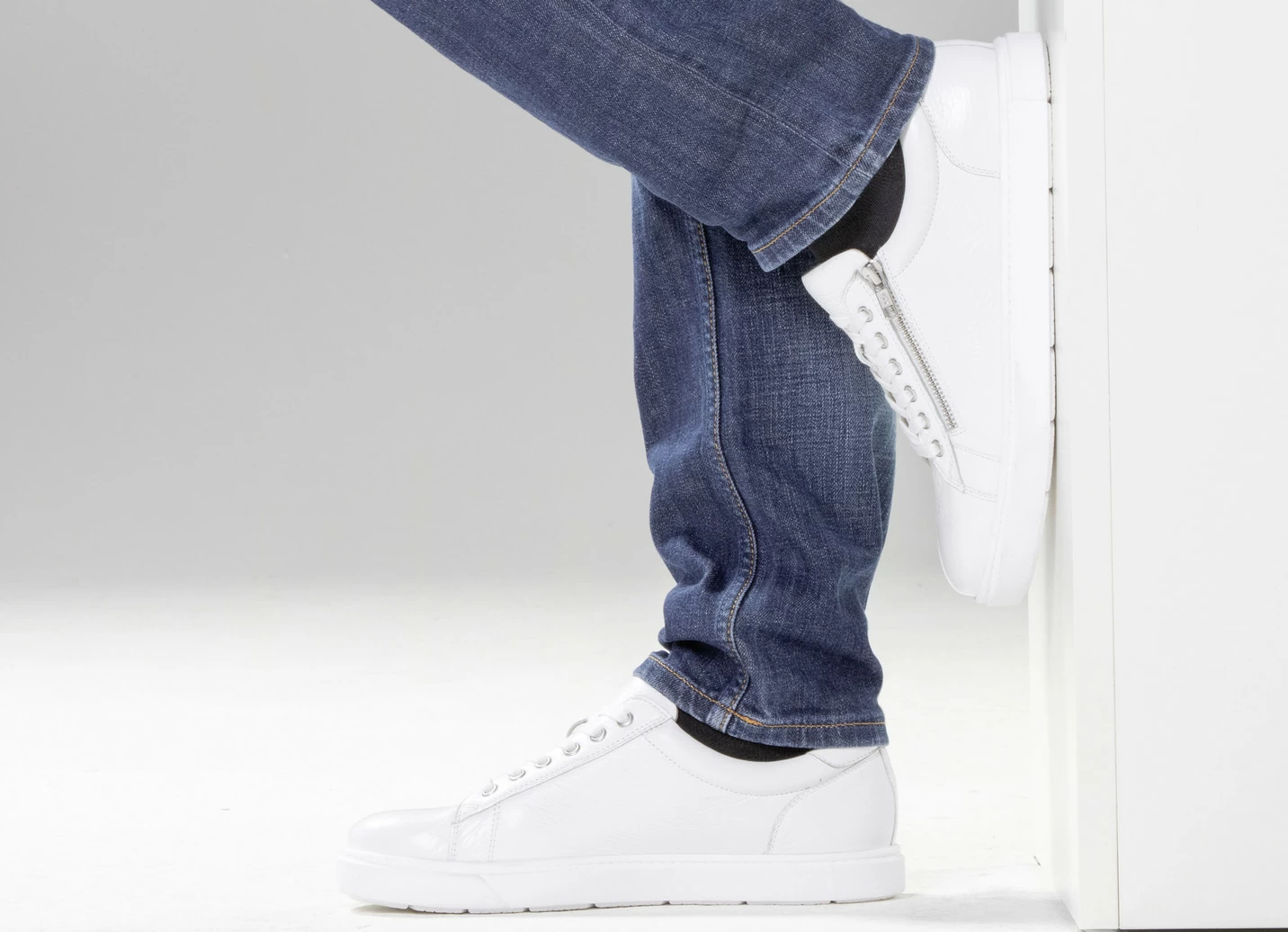 Sneaker aus bestem, genarbtem Hirsch-Nappaleder