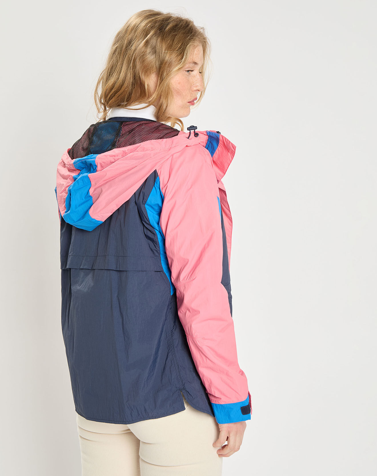 Tommy Jeans Veste coupe-vent déperlante Colorblock bleu/rose