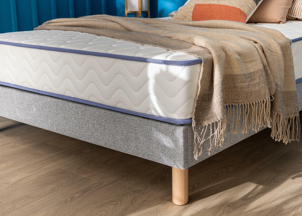 Conjunto de colchão e base de cama MERINO'S<br>Continue sorrindo
