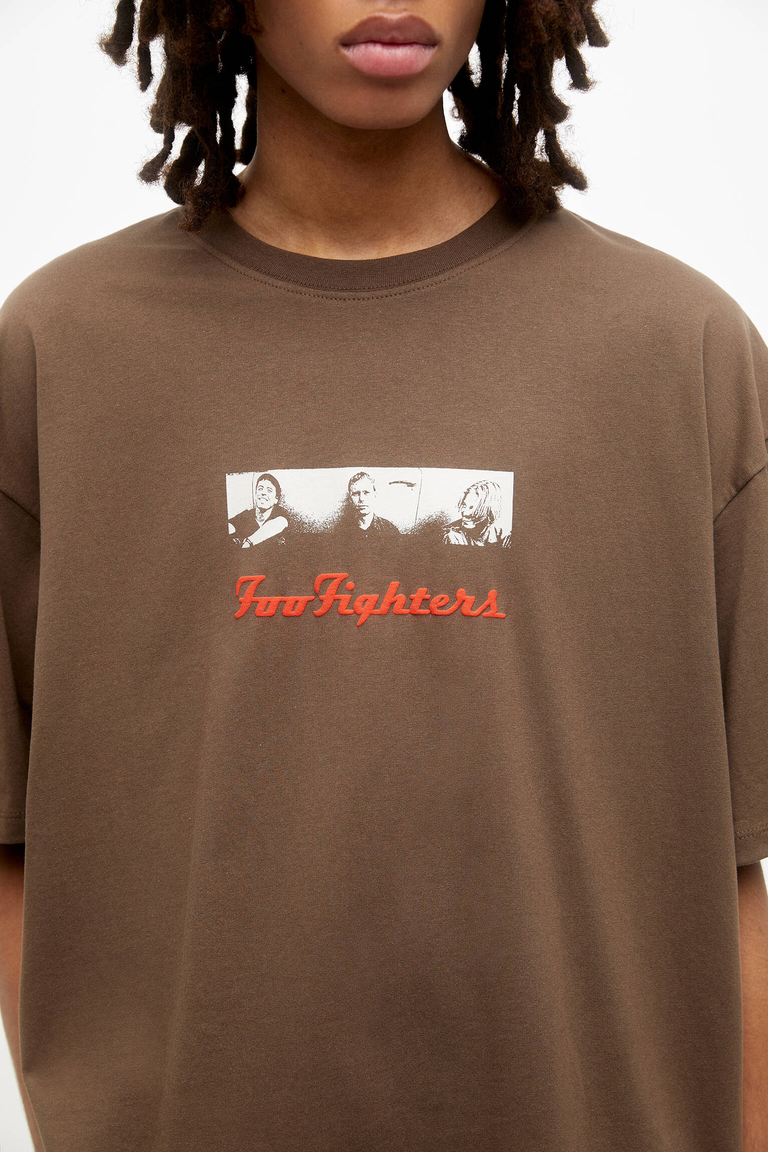 CAMISETA FOO FIGHTERS - MARROM
