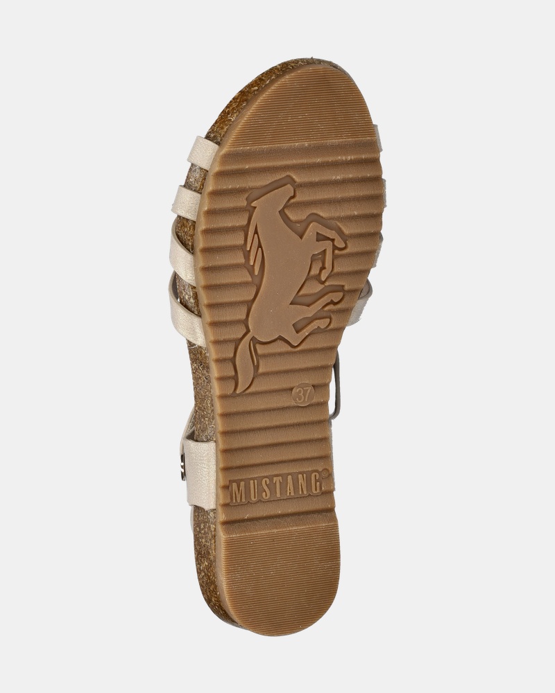 Mustang Sandalen  - goud