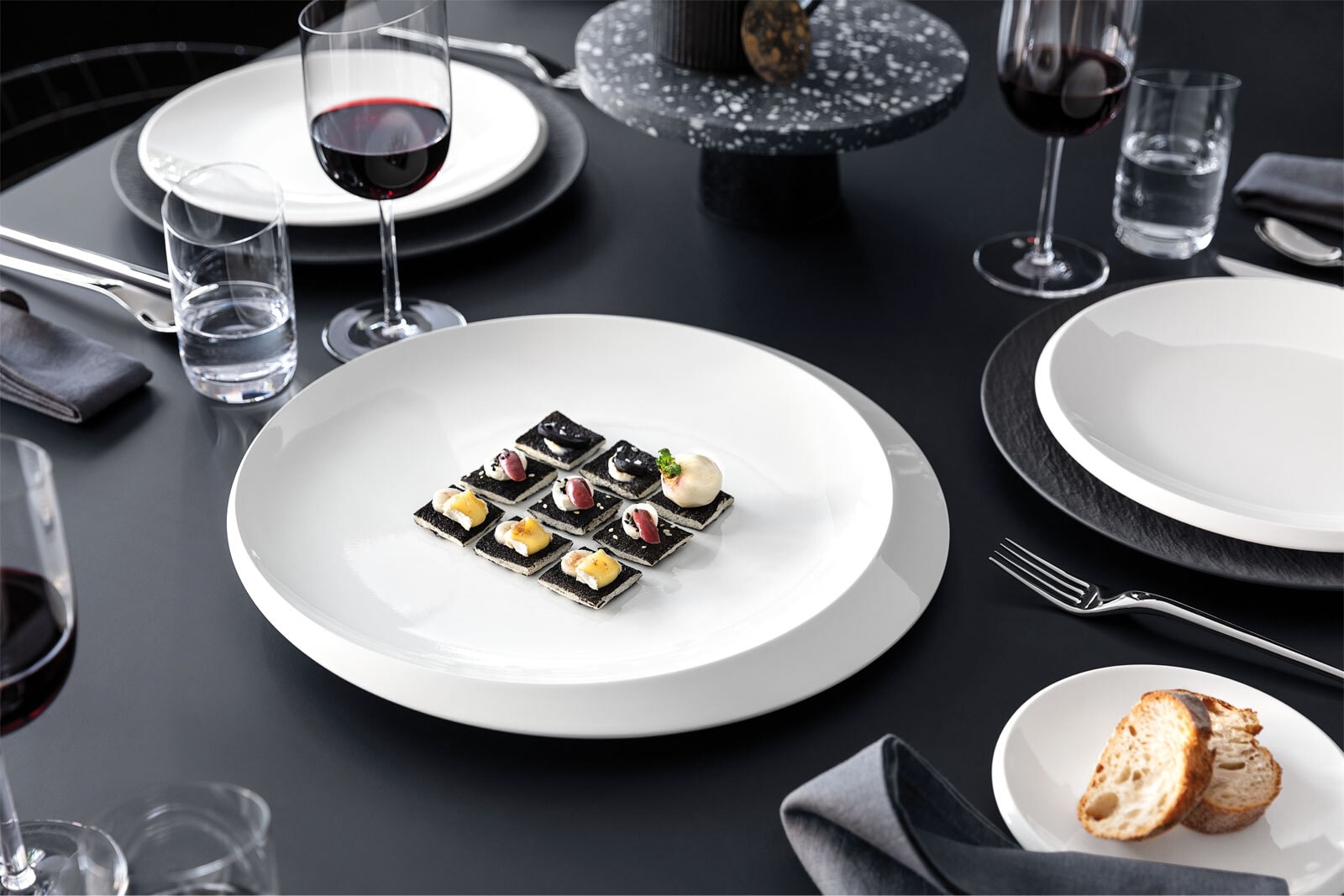 Villeroy & Boch Servierplatte NEW MOON Ø 36,8 cm weiß