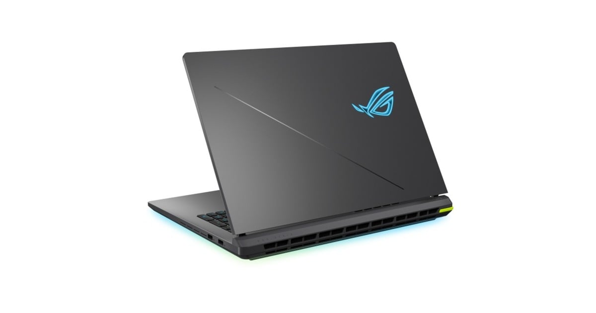 ASUSROG Strix G18 G815LR-S9005W 18