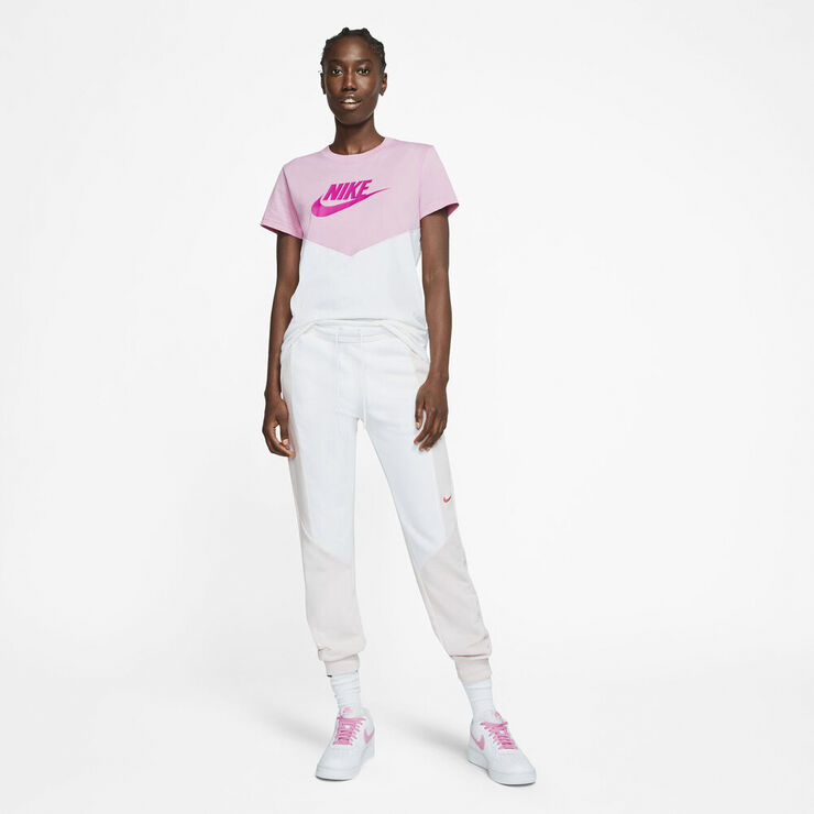 Nike Sportswear Heritage T-shirt Pink