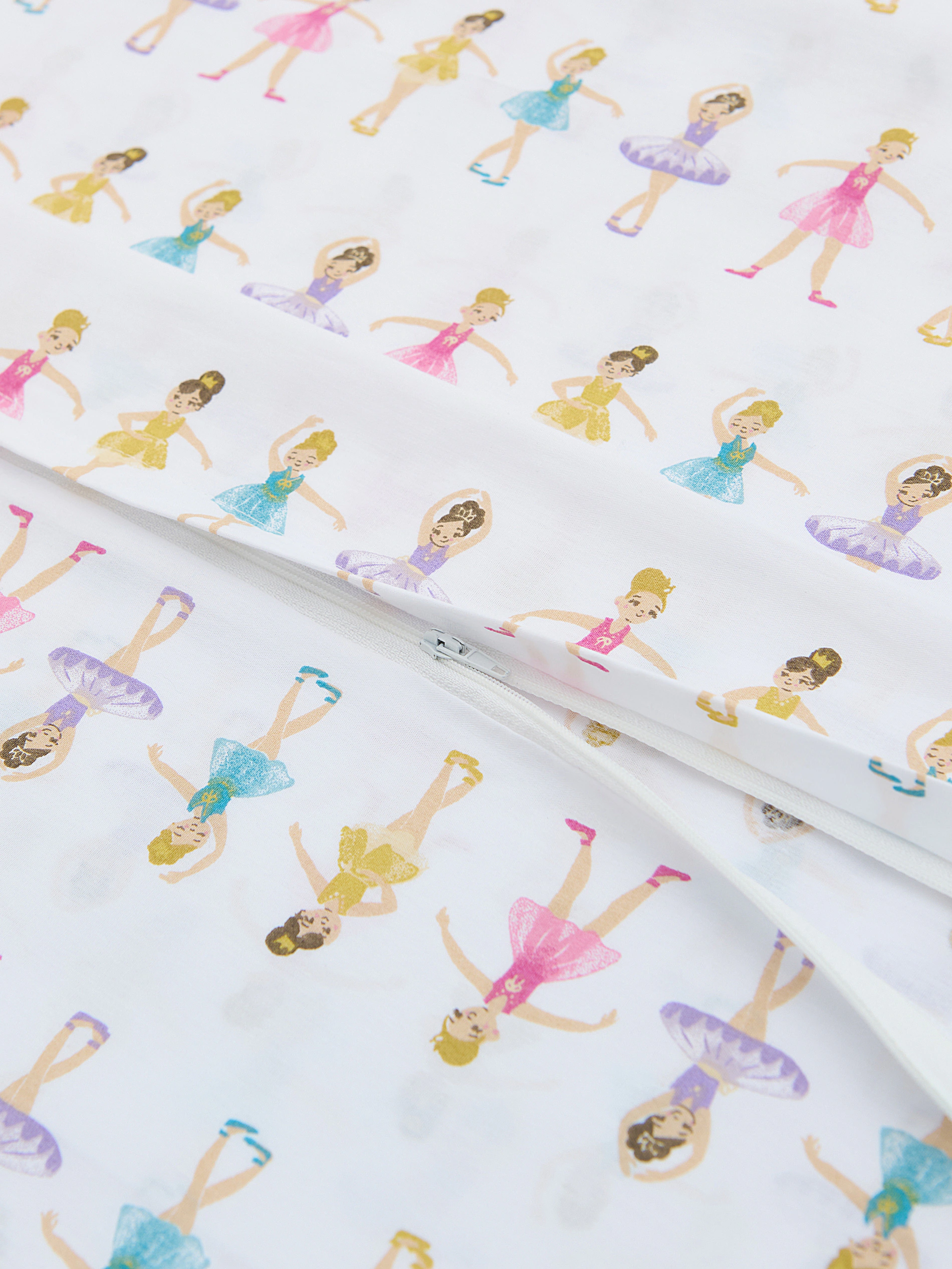 BEDCLOTHES