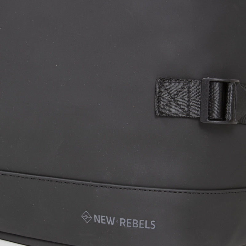New Rebels Williams Waterproof Rolltop Rugzak Laptopvak 15,6'' Black