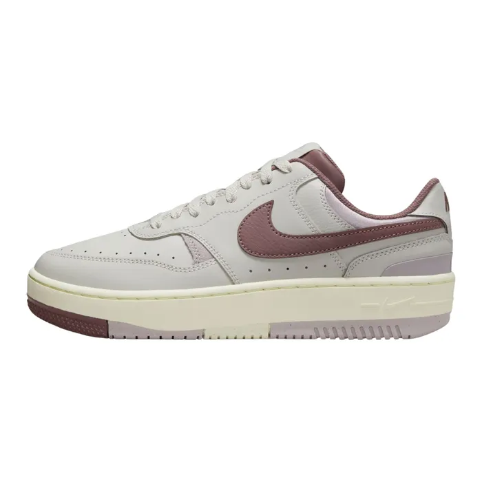 Nike Gamma Force Sneakers Dames