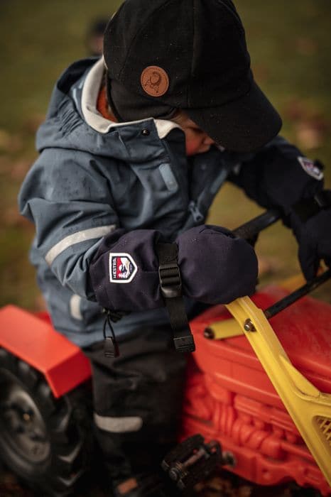 Hestra Fjellvotten JR<br>Varm & vindtett!