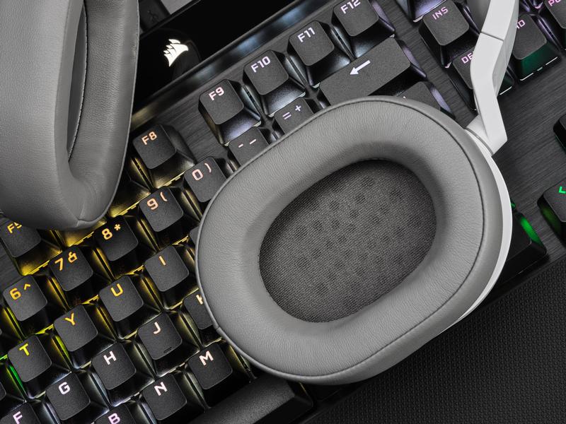 Corsair Headset HS55 Surround Weiss Gaming Headset mit Surround Sound