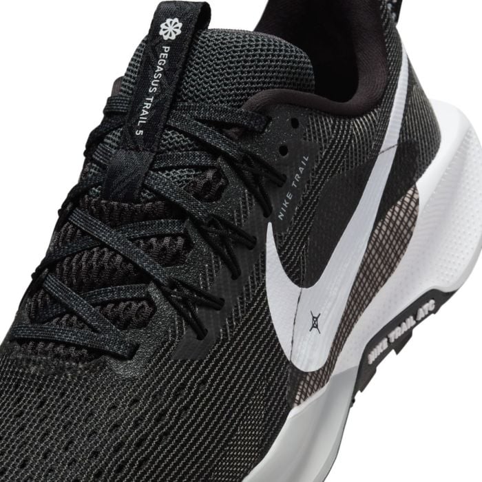 Nike Dame Trailsko Pegasus Trail 5 Sort