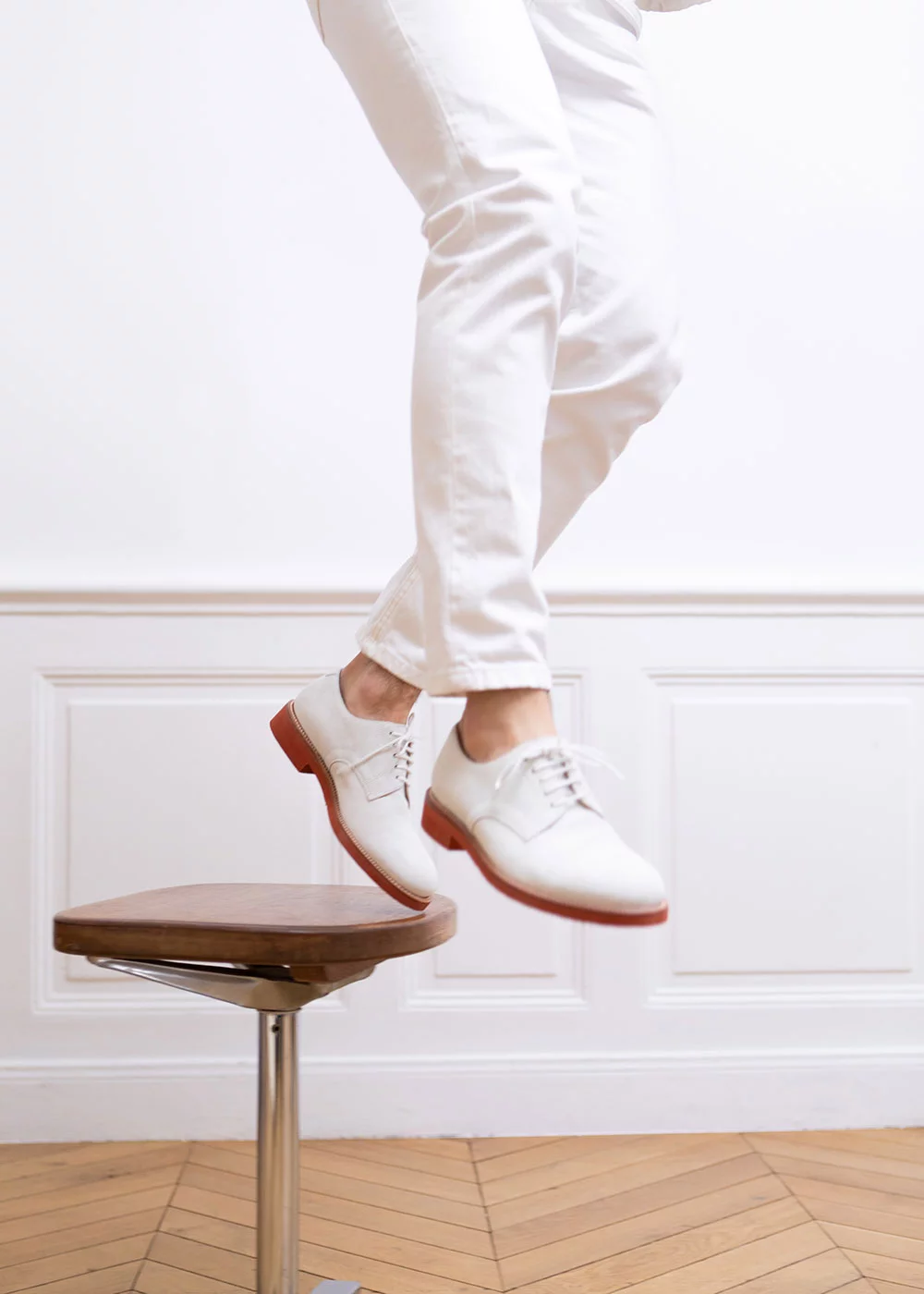 NEW BUCK VELOURS BLANC SEMELLE CRANTEE MICRO ROUGE